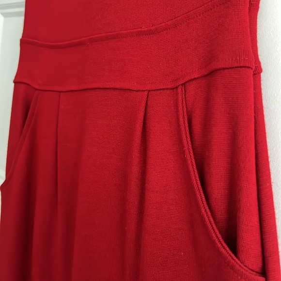 Zara midi dress in red - Picture 2 of 4